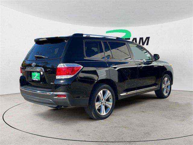 used 2013 Toyota Highlander car, priced at $13,950