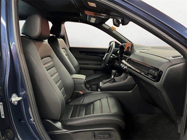 used 2025 Honda CR-V Hybrid car, priced at $39,950