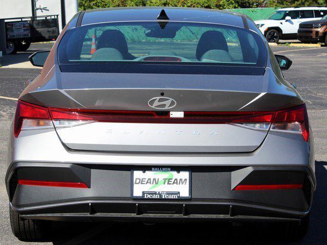 new 2024 Hyundai Elantra car, priced at $24,255