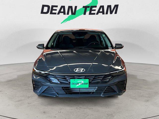 new 2025 Hyundai Elantra car, priced at $23,626