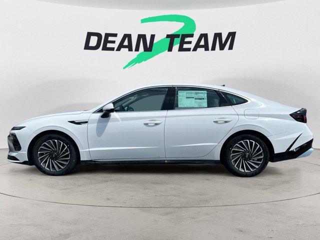 new 2025 Hyundai Sonata Hybrid car, priced at $32,339