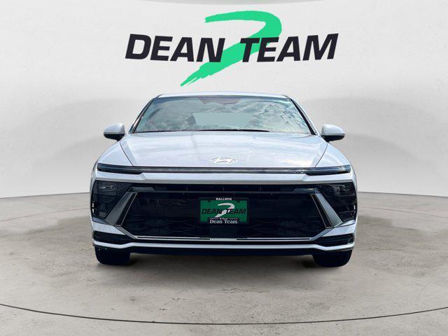 new 2025 Hyundai Sonata Hybrid car, priced at $32,339