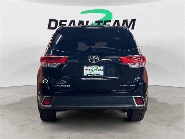 used 2017 Toyota Highlander car, priced at $21,550