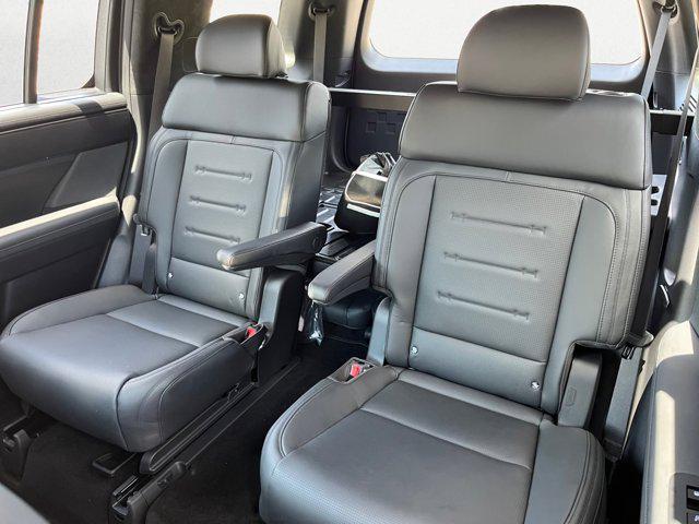 new 2025 Hyundai Santa Fe car, priced at $49,633