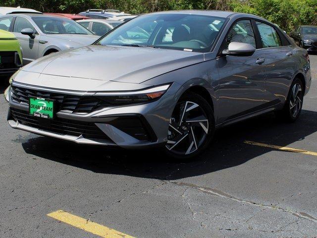 new 2024 Hyundai Elantra car, priced at $26,020