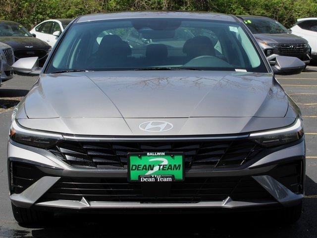 new 2024 Hyundai Elantra car, priced at $26,020