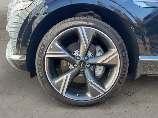 new 2025 Genesis GV80 car, priced at $77,428