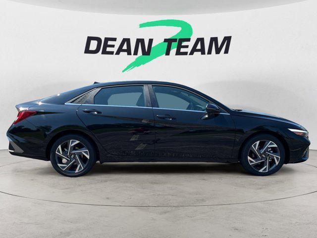 new 2025 Hyundai ELANTRA HEV car, priced at $31,217