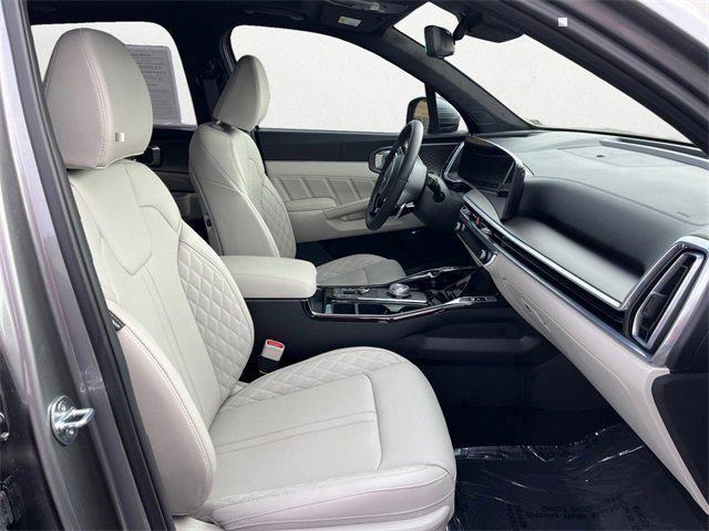 used 2025 Kia Sorento Hybrid car, priced at $43,950