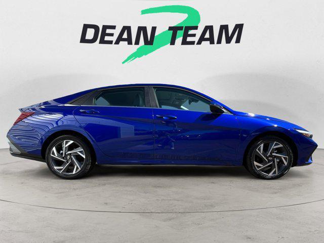 new 2025 Hyundai Elantra car, priced at $27,662