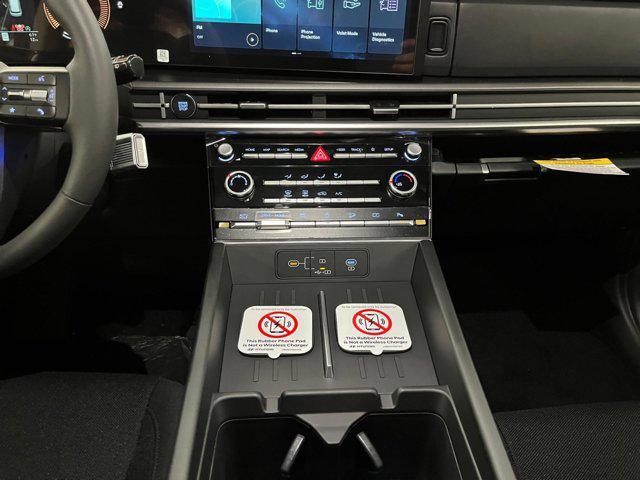 new 2025 Hyundai Santa Fe car, priced at $37,106
