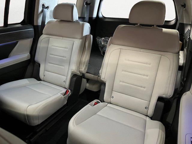 new 2025 Hyundai SANTA FE HEV car, priced at $50,865