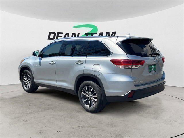 used 2019 Toyota Highlander car, priced at $27,950