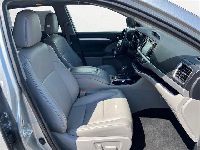 used 2019 Toyota Highlander car, priced at $26,950