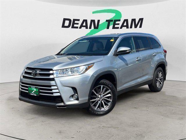 used 2019 Toyota Highlander car, priced at $27,950