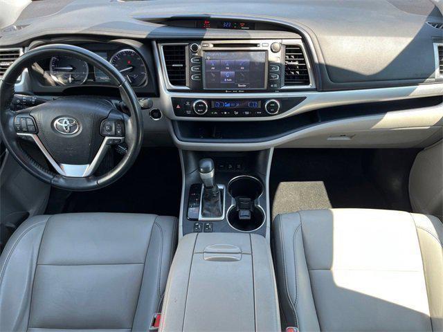 used 2019 Toyota Highlander car, priced at $27,950