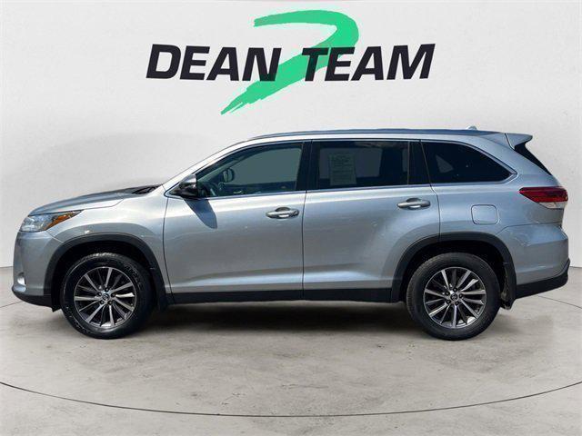 used 2019 Toyota Highlander car, priced at $27,950