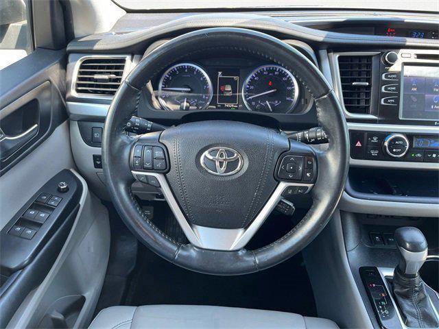 used 2019 Toyota Highlander car, priced at $27,950