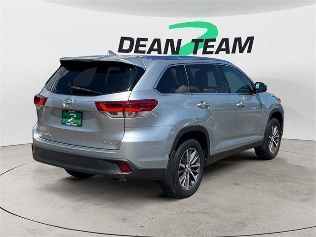 used 2019 Toyota Highlander car, priced at $27,950