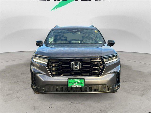 used 2025 Honda Pilot car, priced at $47,950
