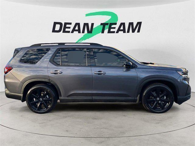 used 2025 Honda Pilot car, priced at $47,950