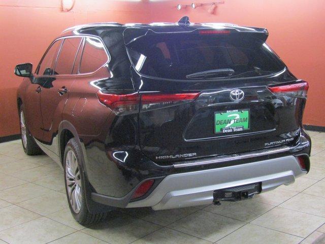 used 2021 Toyota Highlander car, priced at $40,950