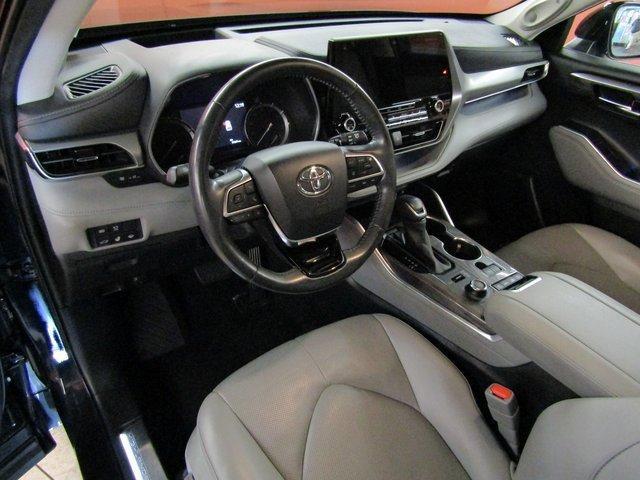 used 2021 Toyota Highlander car, priced at $40,950