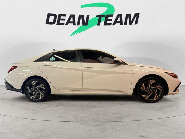 new 2025 Hyundai Elantra car, priced at $31,680