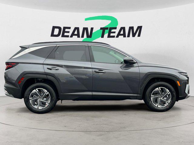 new 2025 Hyundai TUCSON Hybrid car, priced at $34,804