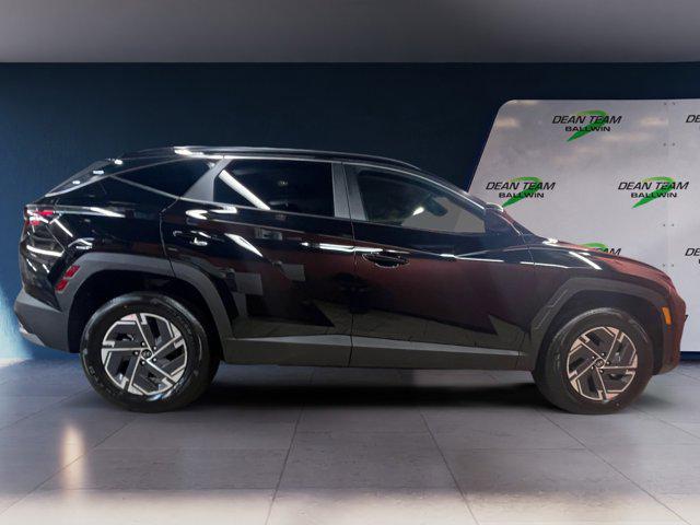 new 2025 Hyundai TUCSON Hybrid car