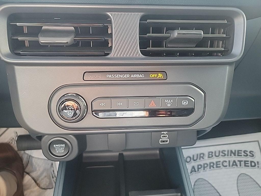 new 2025 Ford Maverick car, priced at $39,085