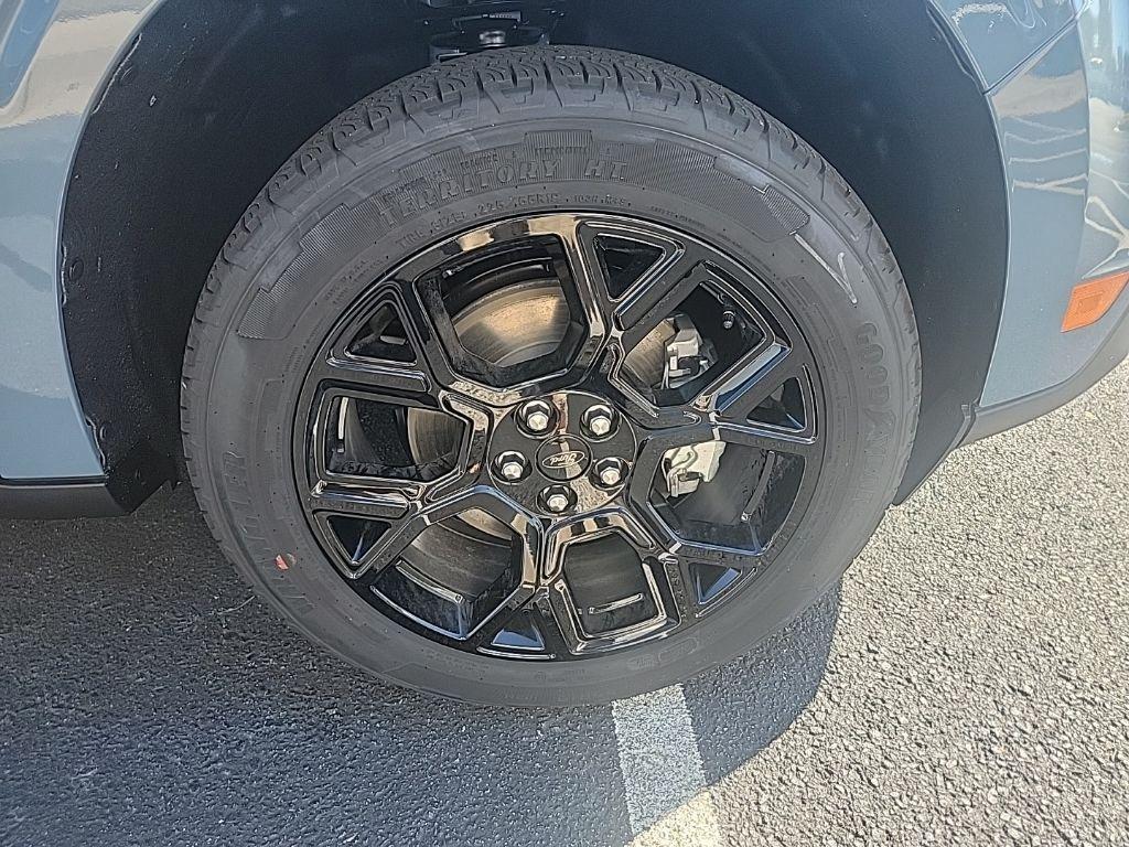 new 2025 Ford Maverick car, priced at $39,085