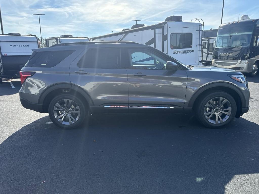 new 2025 Ford Explorer car, priced at $46,705