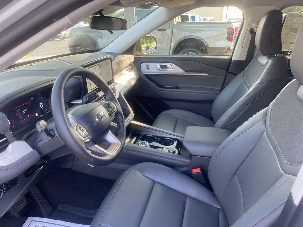 new 2025 Ford Explorer car, priced at $43,609
