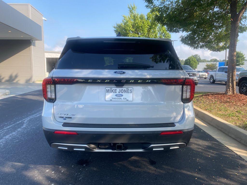 new 2025 Ford Explorer car, priced at $43,609