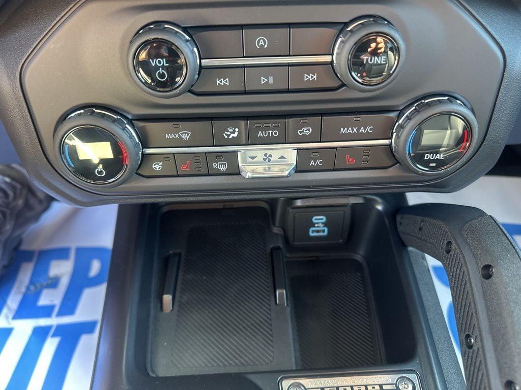 new 2025 Ford Bronco car, priced at $58,073