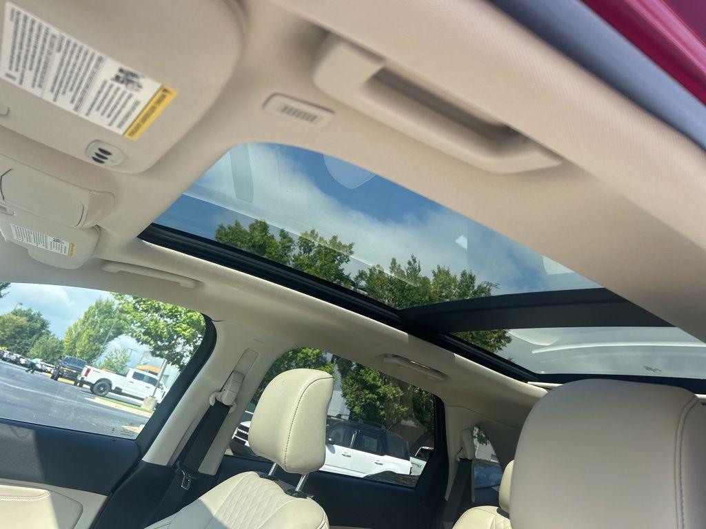 used 2024 Ford Edge car, priced at $35,343