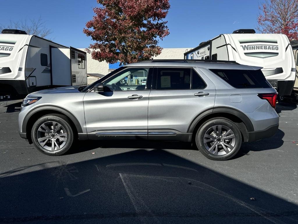 new 2025 Ford Explorer car, priced at $48,200