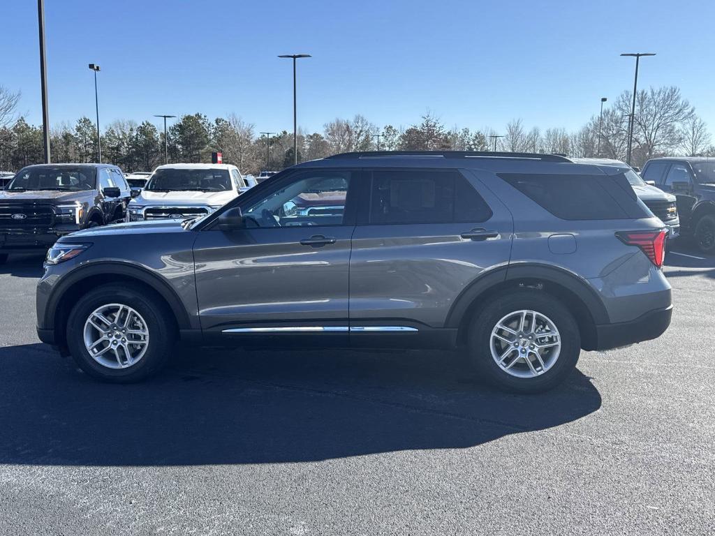 new 2025 Ford Explorer car, priced at $43,081