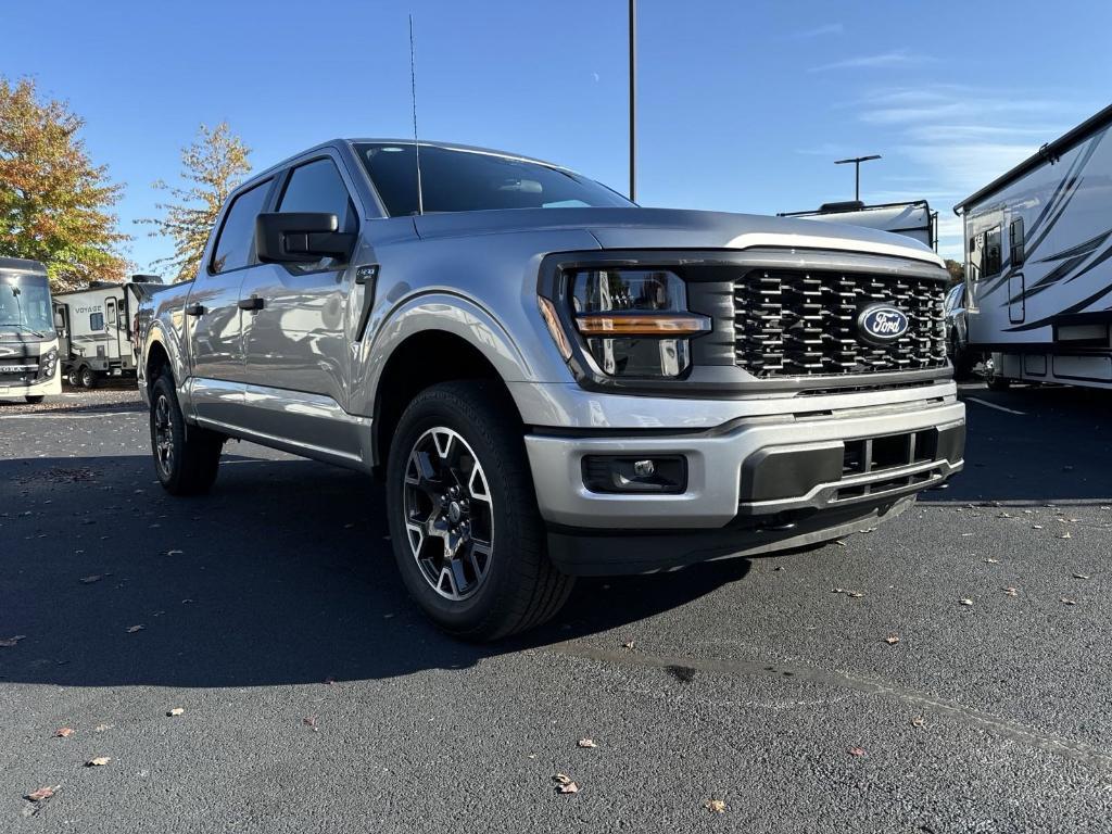 new 2024 Ford F-150 car, priced at $51,215