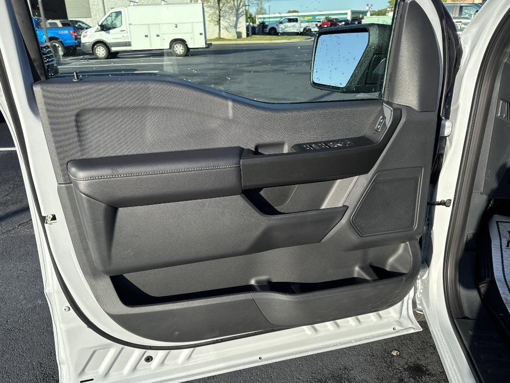 new 2025 Ford F-150 car, priced at $50,613