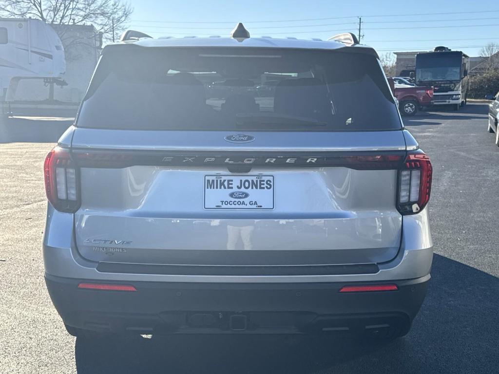 new 2025 Ford Explorer car, priced at $40,250