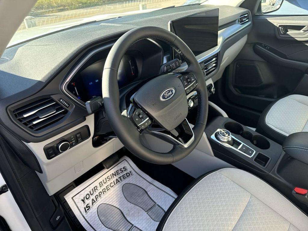 new 2025 Ford Escape car, priced at $29,455