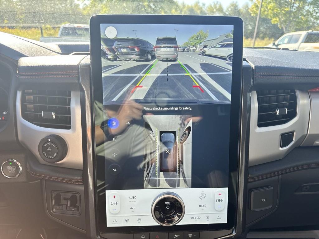 new 2024 Ford Expedition car, priced at $77,860