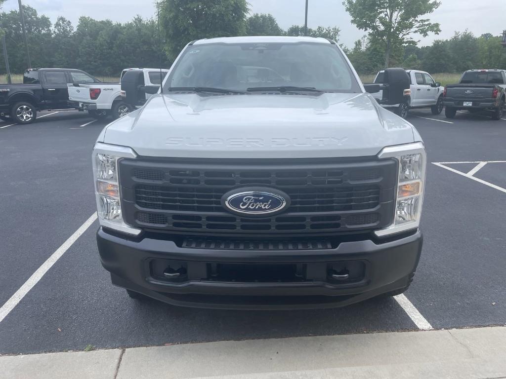 new 2024 Ford F-350 car, priced at $57,100