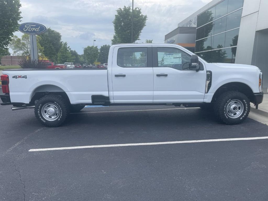 new 2024 Ford F-350 car, priced at $57,100