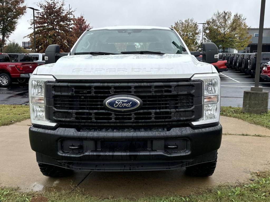 new 2024 Ford F-350 car, priced at $57,100