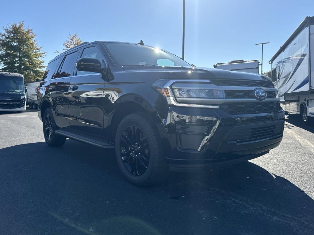 new 2024 Ford Expedition car, priced at $68,275