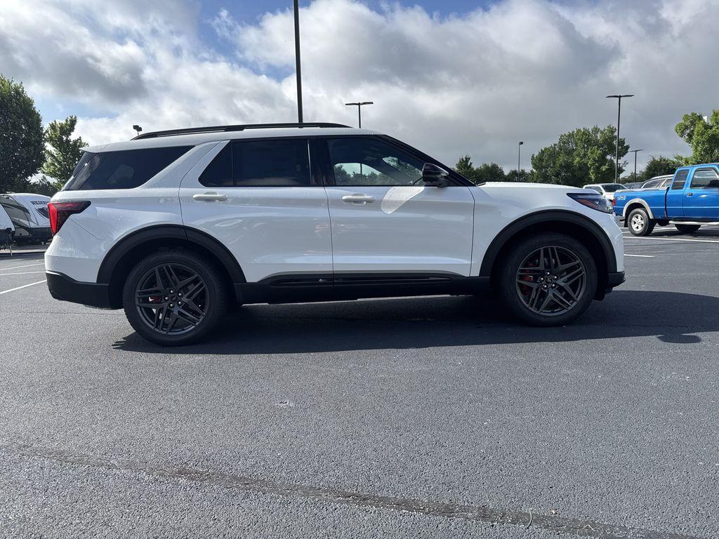 new 2025 Ford Explorer car, priced at $56,581