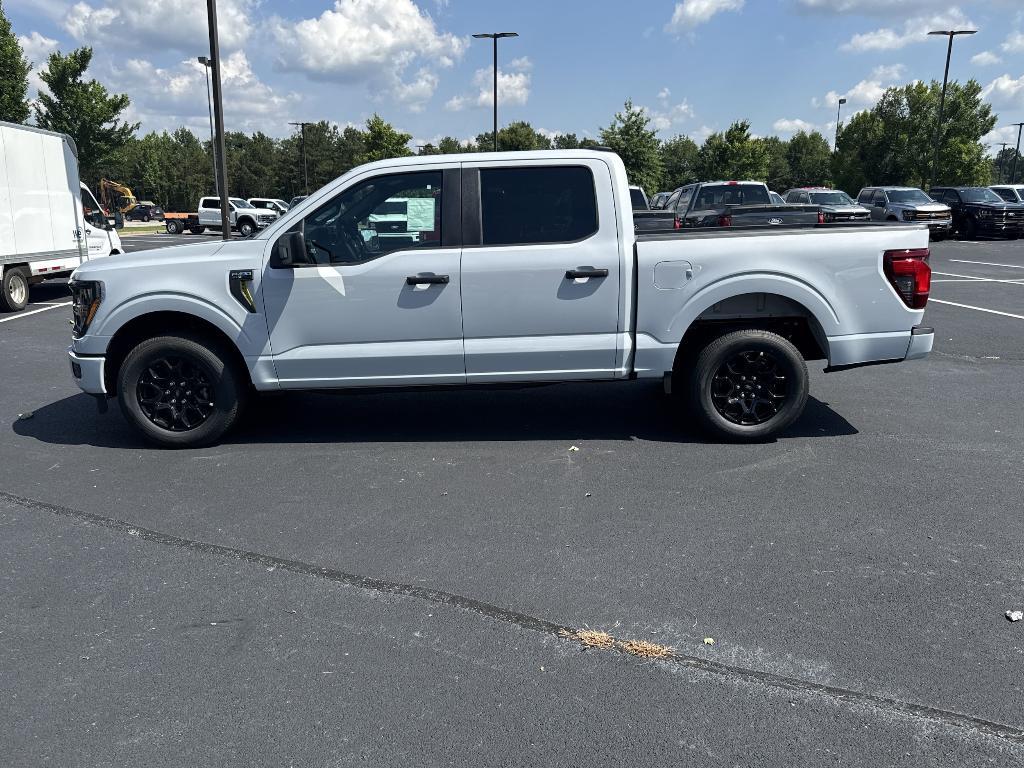 new 2025 Ford F-150 car, priced at $43,100